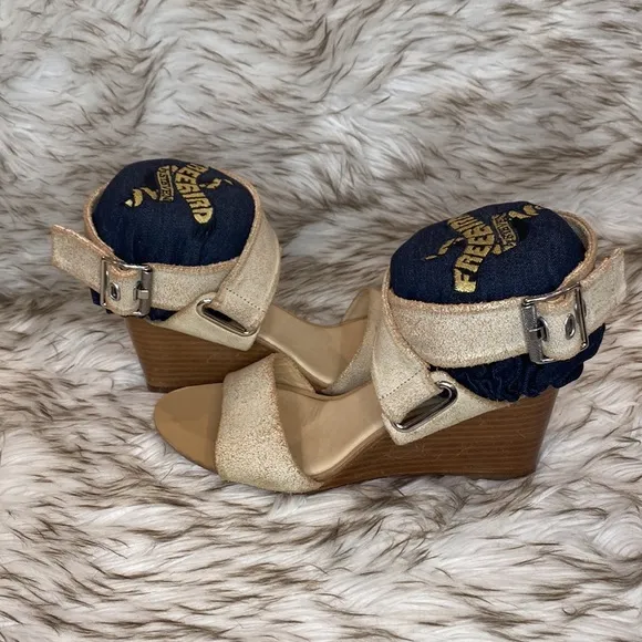 NWT Rag &amp; Bone Damien Wedge Sandals Strappy White Gold Crackle Size 8 (EU 38)