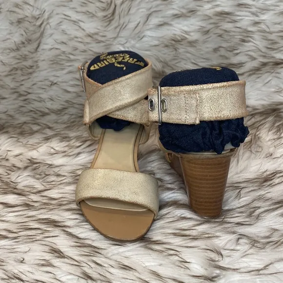 NWT Rag &amp; Bone Damien Wedge Sandals Strappy White Gold Crackle Size 8 (EU 38)