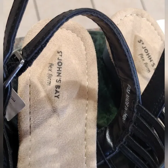 NWT St John's Bay Black Wedge Sandals! Sz 9.5
