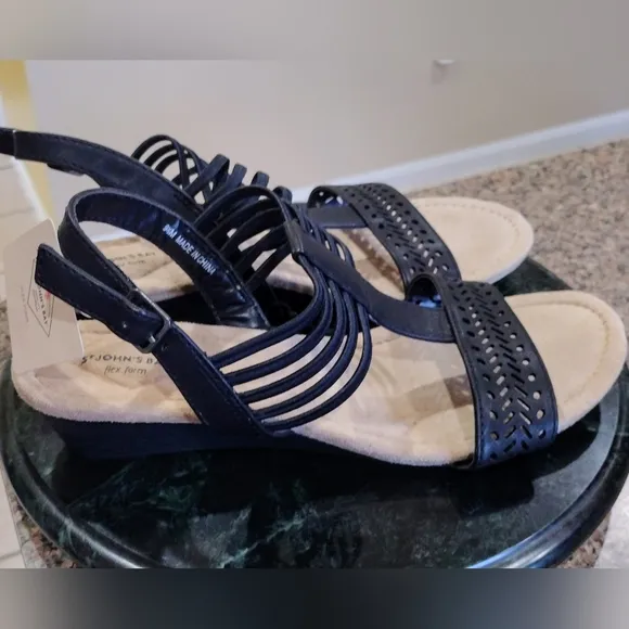 NWT St John's Bay Black Wedge Sandals! Sz 9.5