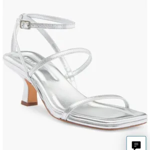 NWT Vince Callie Kitten Heel Sandal
