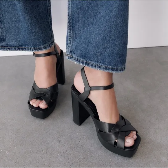NWT. Zara Black Leather Platform High Heel Sandals. Size 7,5/EU 38.