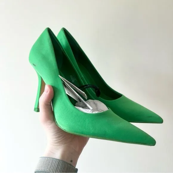 NWT Zara Fabric Kitten Heel Point Toe Shoes in Green