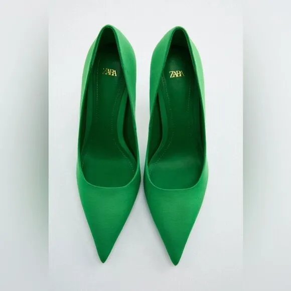 NWT Zara Fabric Kitten Heel Point Toe Shoes in Green