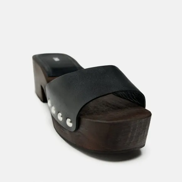 NWT. Zara Limited Edition Black Leather Sandals. Size 7,5.