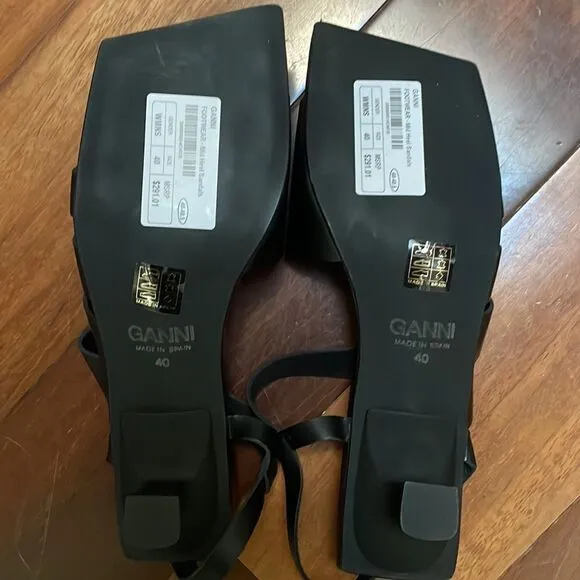 NWT GANNI Leather Kitty Heel Sandals
