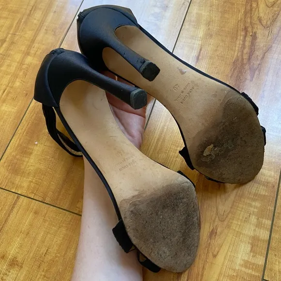 Oscar de la Renta black high heel sandals