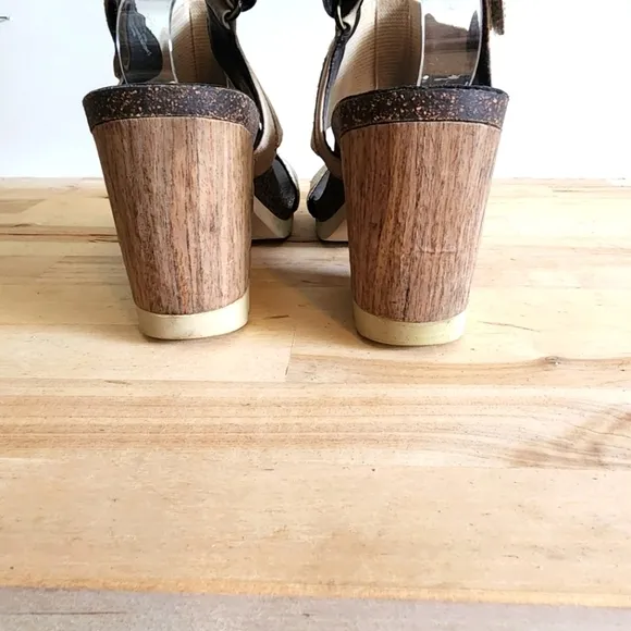OTBT Duty Free Sandals (Size 10)