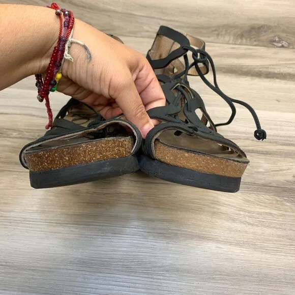 Otbt Sandals Womens 9.5M Escapade Wedge Gladiator Black Leather Back Zip Lace Up