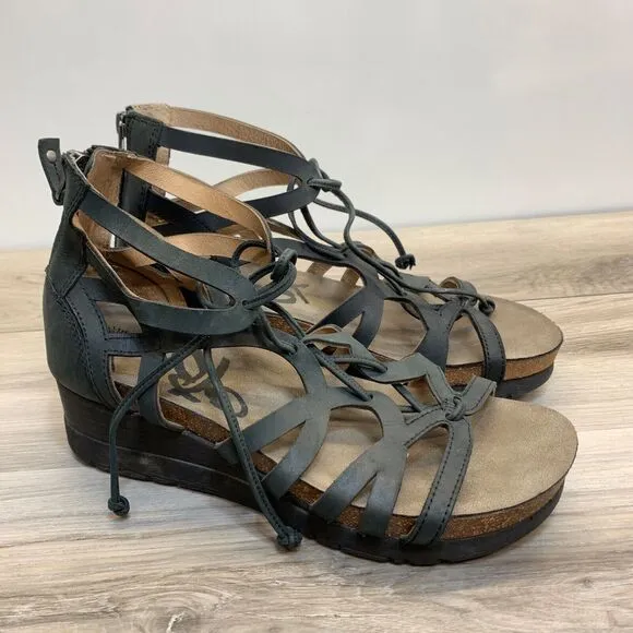 Otbt Sandals Womens 9.5M Escapade Wedge Gladiator Black Leather Back Zip Lace Up