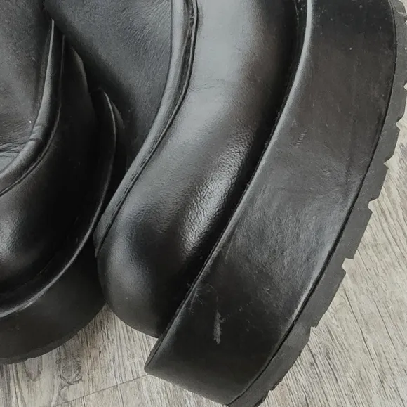 Paloma Barcelo Platform Loafers Size 37/7. D240082