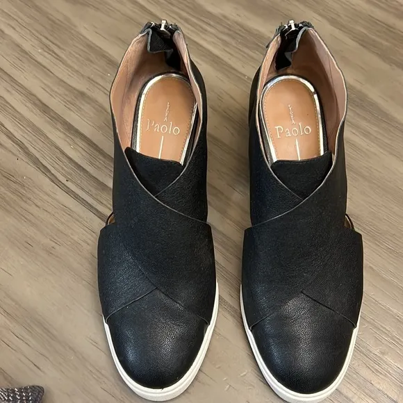 PAOLO BLACK WEDGE SANDALS 8