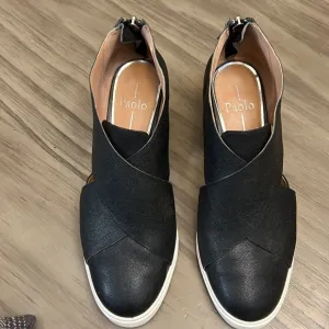 PAOLO BLACK WEDGE SANDALS 8