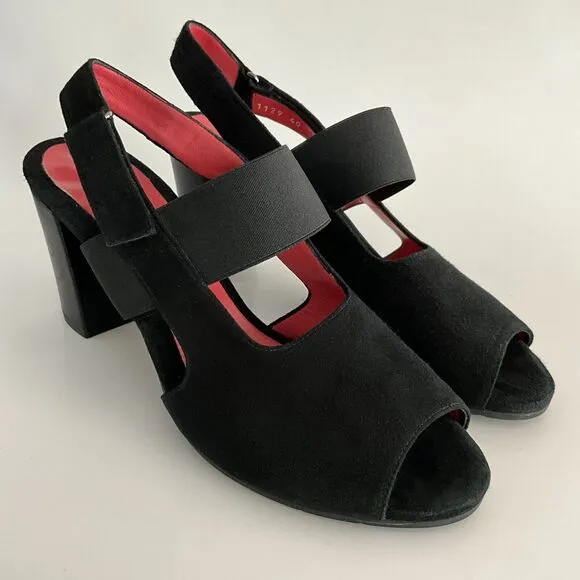 PAS DE ROUGE Sandals Women 40 US 10M Black Suede Open-toe Block Heel