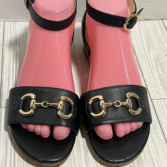 Patricia green black sandals low heel size 8