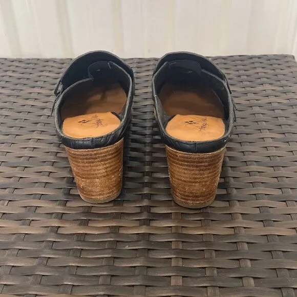Patricia Nash Womens Heels size 8.5