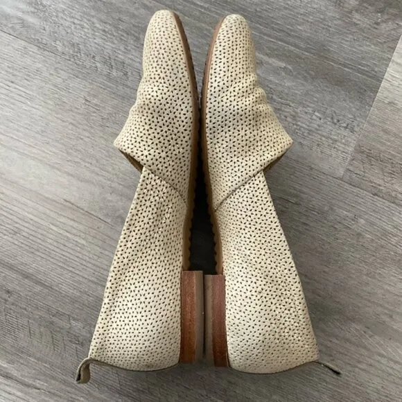 Paul Green Lenny Sun Gold Metallic Leather Loafer Womens 6 Slip On Flats Beige