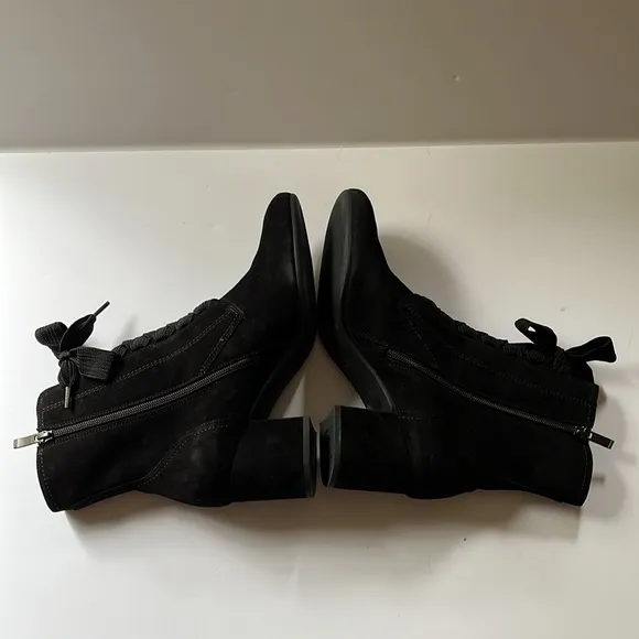 PAUL GREENE | Lace up Booties w/ Block Heel 2.5”