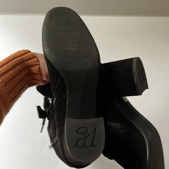 PAUL GREENE | Lace up Booties w/ Block Heel 2.5”