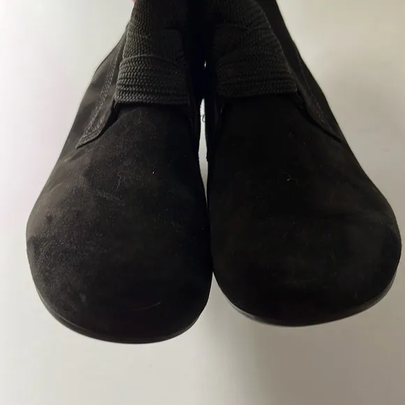 PAUL GREENE | Lace up Booties w/ Block Heel 2.5”