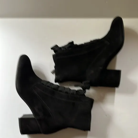 PAUL GREENE | Lace up Booties w/ Block Heel 2.5”