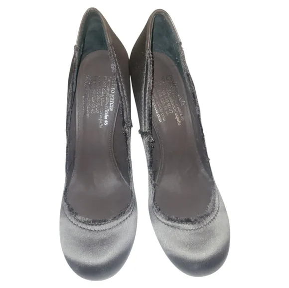 Pedro Garcia grey frayed satin shoes high heels size 8 / 38 NEW