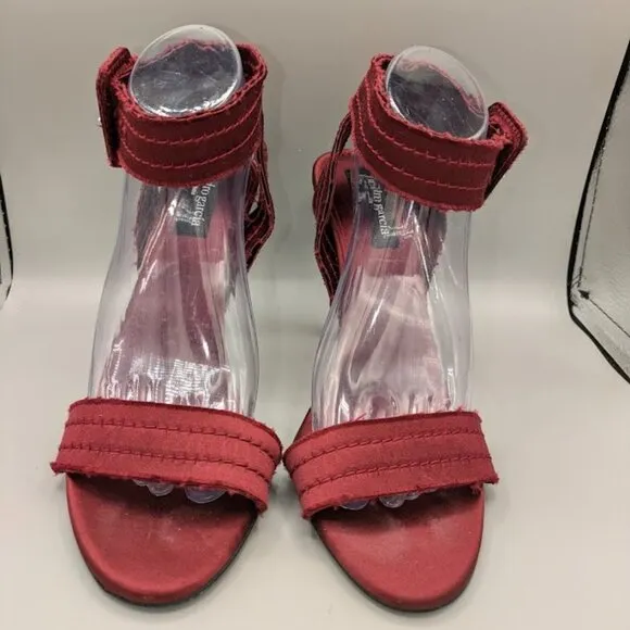 Pedro Garcia High Heeled Frayed Satin Sandal (Catalina in orchid). Size …