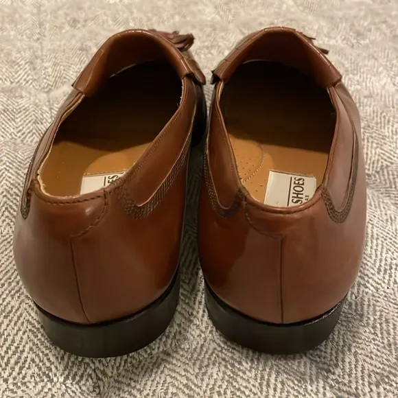 Pelle Line Shoes tassel loafers size 8 M