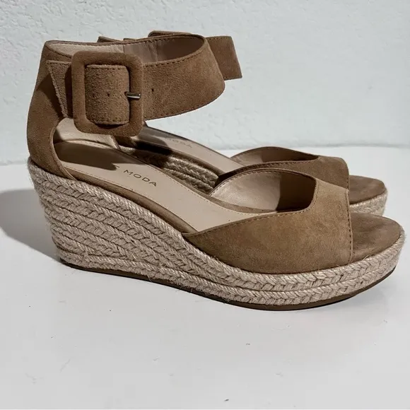 Pelle Moda Latte Kid Suede Leather Ankle Strap Wedge Sandals 5.5
