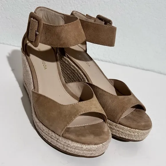 Pelle Moda Latte Kid Suede Leather Ankle Strap Wedge Sandals 5.5