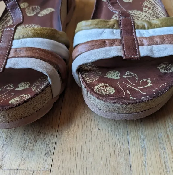 Pikolinos Mahon wedge strap Sandals size 9