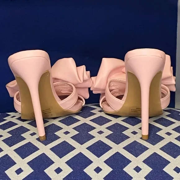 Pink big bow high heel mule sandals Cape Robbin Sz 10