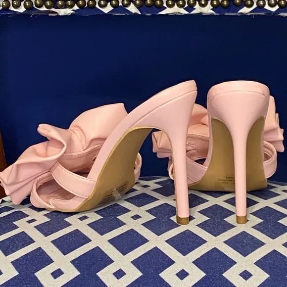 Pink big bow high heel mule sandals Cape Robbin Sz 10