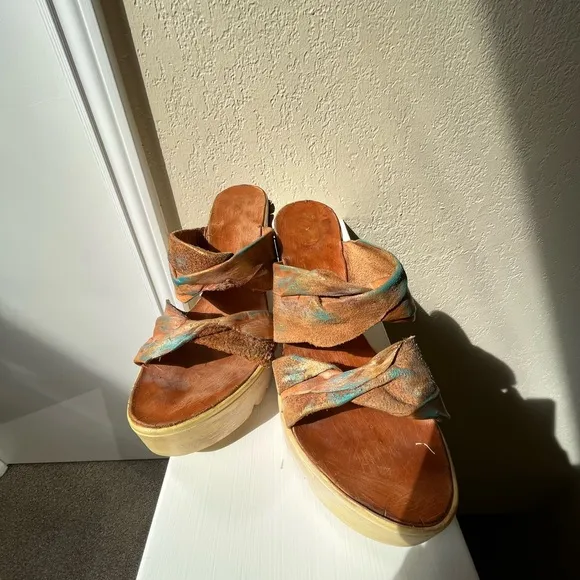 Platform shoes 37 or 7 to 7.5