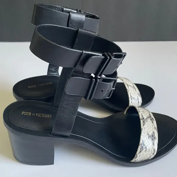Pour la Victoire Heel Sandals Size 9