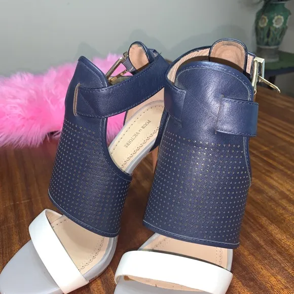 Pour la Victoire heels