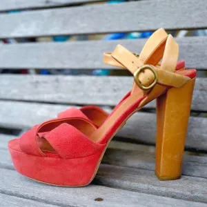 Pour La Victoire Neysa Heels – Red Suede Platform Open Toe Sandals Stacked Heel