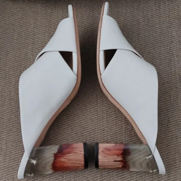 POUR LA VICTOIRE PLV HARLEY IVORY HEELED SANDAL