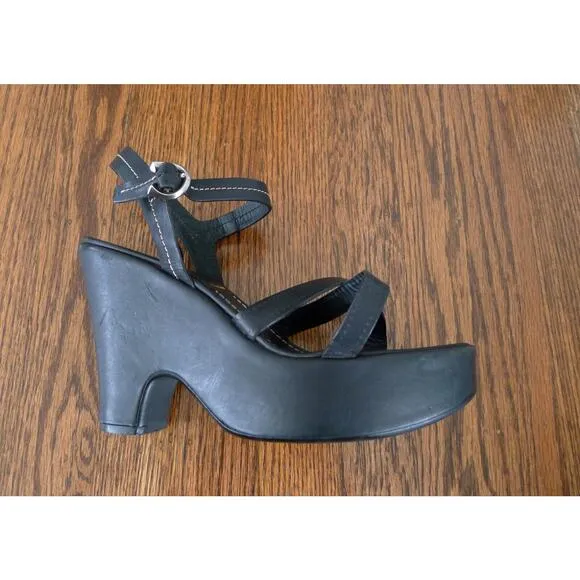 PRADA Criss-Cross Strappy Platform Wedge Heel Sandal Made in Italy 39 9 $1250