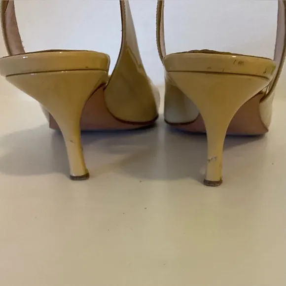 Prada pumps, size 39. Patent leather. Open toe and heel, light brown. for women.