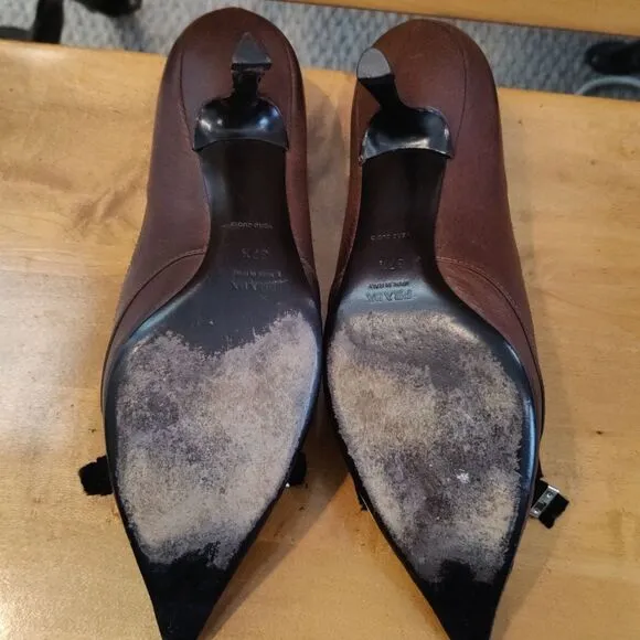Prada size 37.5 brown and black authenticated kitten heels Made in Italy