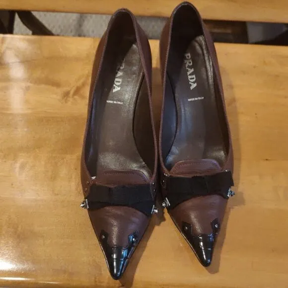 Prada size 37.5 brown and black authenticated kitten heels Made in Italy