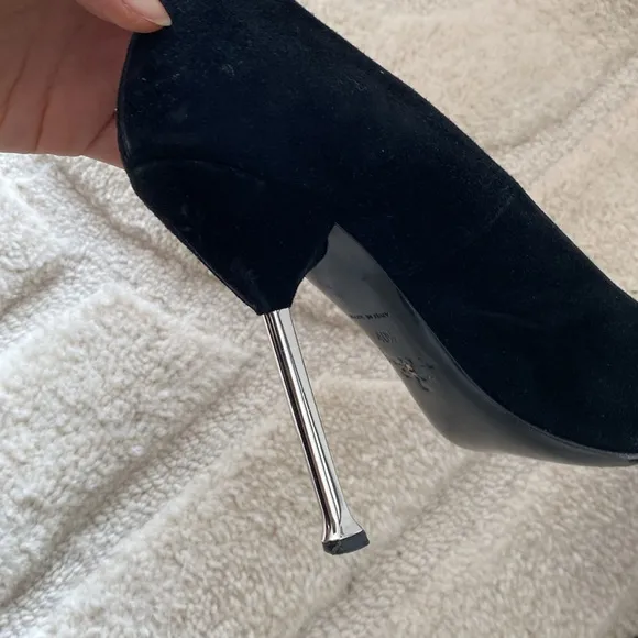PRADA |  Women's Black Suede Heels