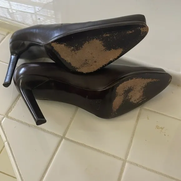 Prada Women's Brown Leather Pumps