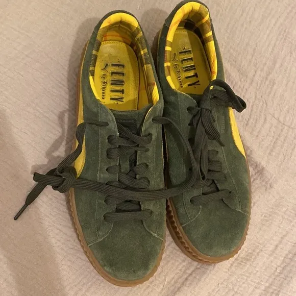 PUMA FENTY BY RIHANNA PLATFORM SHOES. Size 11.5