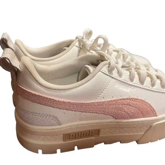 PUMA Mayze Free People White Leather Tennis Shoes w/Gray &amp; Pink Accents