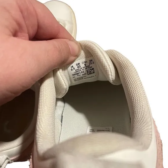 PUMA Mayze Free People White Leather Tennis Shoes w/Gray &amp; Pink Accents