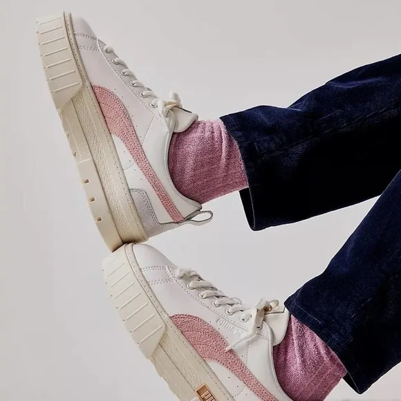 PUMA Mayze Free People White Leather Tennis Shoes w/Gray &amp; Pink Accents