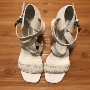 RACHEL COMEY White Open Toe Block Heel Sandals