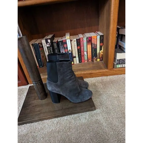 Rag &amp; Bone Agnes grey suede block heel ankle boots sz 38 euc